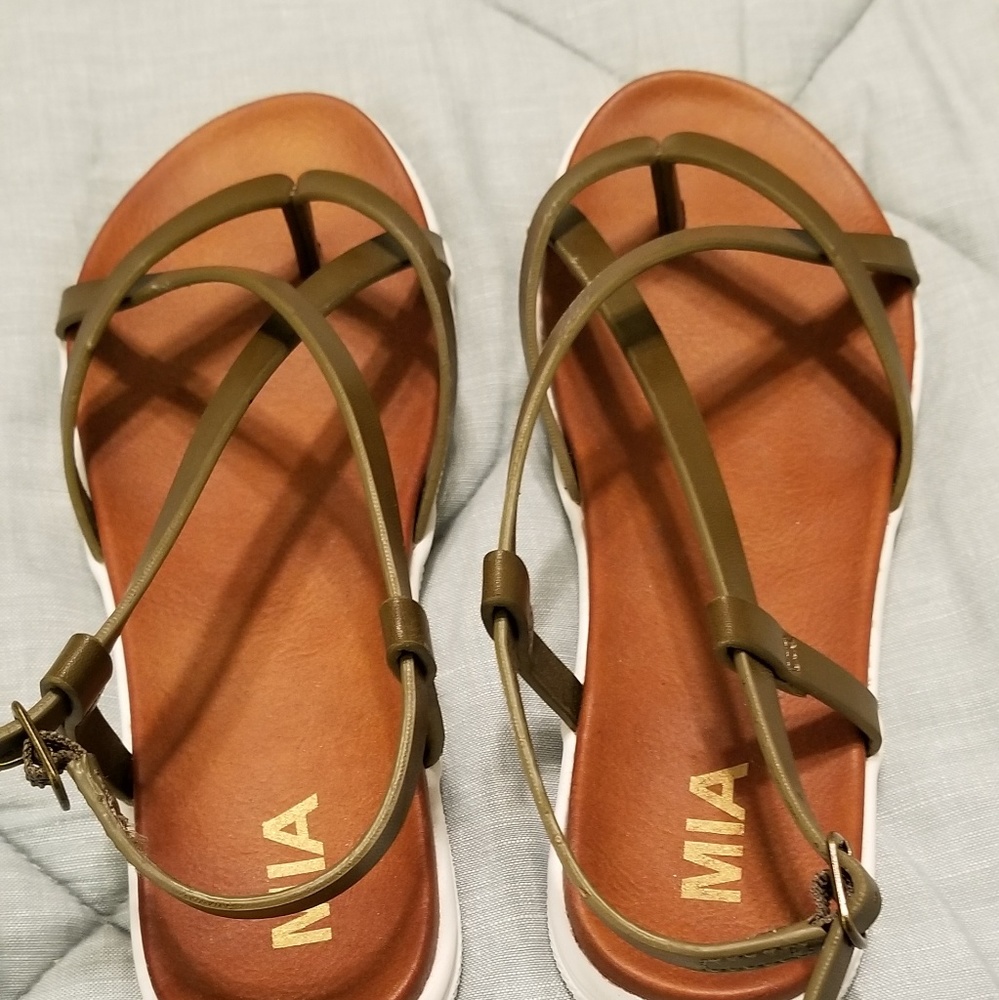 Mia olive green sandals